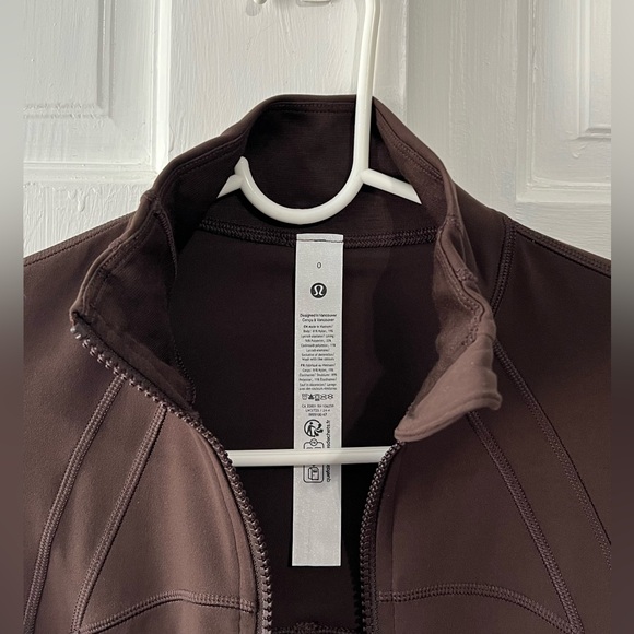 ‼️SOLD‼️🆕Lululemon🍋 Define Cropped Jacket Nulu Colour Espresso Sz 0 - Picture 8 of 12